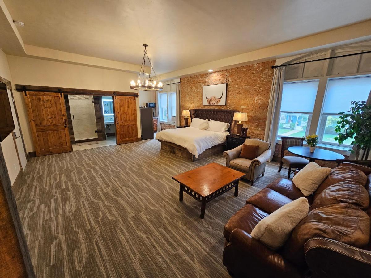 Eaglescape Suites And Event Center Miles City Kültér fotó
